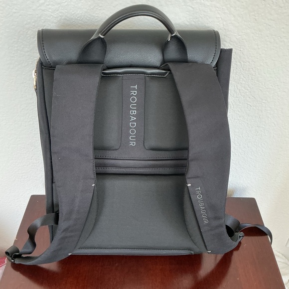 Troubadour KI Black Backpack - Picture 8 of 9